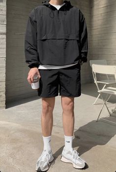 Casual Summer Fits Men, Minimalist Summer Outfit Men, Korean Fashion Men Casual Outfit Summer, Men Ootd Casual, Japanese Summer Outfits Men, Korean Style Outfits Men, Korean Fashion Men Summer, Short Outfits Men, Short Pants Outfit Men