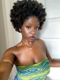 Curly Cuts Black Women, Hair Like Wool, Beautiful Black Hair, Natural Curls Hairstyles, Black Hair Care, Hair Crush, 4c Hairstyles, Afro Hairstyles, Black Girls Hairstyles