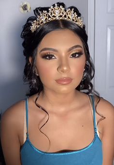 Quince Hair And Makeup, Quince Hairstyles Front View, Quinceanera Hairdos, Quince Makeup For Blue Dress, Quincenera Makeup Full Face, Light Quince Makeup, 15 Hair Quinceanera, Makeup For Quinceanera, Natural Quince Makeup Looks