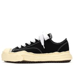 Maison MIHARA YASUHIRO HANK VL OG Sole Canvas Low-top Sneaker 'Black' A09FW734-BLK Sneaker Design, Everyday Fashion Outfits, Designer Sneakers, Stylish Sneakers, Sneaker Head, Sneakers Black