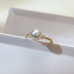 Luxury Handmade Pearl Promise Ring, Skater Jewelry, Akoya Pearl Ring, Solitaire Bracelet, White Pearl Ring, Dream Wedding Ring, Pearl Engagement Ring, Fairy Wedding, Engagement Inspo