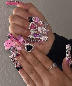 extreme baddie nails Black Gel Polish, Fye Nails, Junk Nails, Tapered Square Nails, Weak Nails, Punk Nails, Edgy Nails, Really Cute Nails