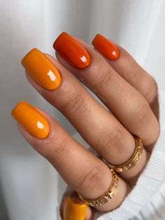 Black Nails Inspo Orange Acrylic Nails, Orange Nail Designs, Orange Nail, Yellow Nail, Manicure Gel, October Nails, Fall Nail Art, Fall Nail Colors