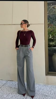 Outfits With Trousers Classy, Light Summer Fall Outfits, Mid 20s Fashion Outfits, Realtor Fits, Corporate Fits, Adrette Outfits, Wide Legged Pants, Fest Outfits, Stylish Work Attire