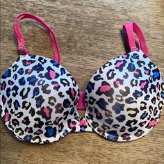 Fredericks Of Hollywood Special Edition Extreme Cleavage Bra- 32c- No Tags, But Never Been Worn Stretch Multicolor Bra, 2000 Clothes, Leopard Print Bra, Dressing Ideas, Victoria Secret Pink Bras, Kawaii Goth, Cute Lingerie, Unlined Bra, Fredericks Of Hollywood