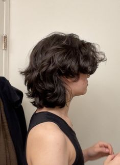 Non Binary Haircuts, Hairstyles Layered, Androgynous Hair, Tips Hair, Growth Hair, Wavy Haircuts, Trendy Hairstyle