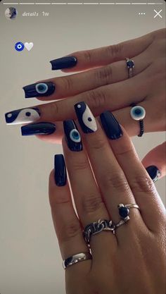 Evil Eye Nails, Eye Nail Art, Hippie Nails, Edgy Nails, Grunge Nails, Striped Nails, Evil Eyes, Fire Nails