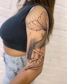 Simple Fish Tattoo, Fish Tattoo Ideas, Salmon Tattoo, Traditional Mermaid Tattoos, Traditional Sailor Tattoos, Good First Tattoos, Beachy Tattoos