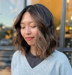 Discover 25 Trendy Choppy Layered Bob for Thick Hair Layered Bobs For Thick Hair, Layered Bob For Thick Hair, Bobs For Thick Hair, Choppy Layered Bob, Bob For Thick Hair, Long Bob Blonde, Layers Bangs, Subtle Blonde Highlights, Chic Short Hair