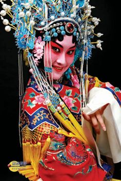 Beijing Opera. China Peking Opera Costumes, Opera Drawing, Traditional Chinese Makeup, Mime Dance, Opera Pictures, Chinese Headdress, Opera Aesthetic, Wholesale Clothing Vendors, Lion Dragon