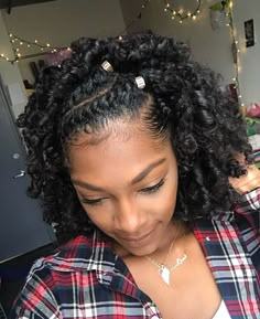 IG: TheHeartShow SC: Beauty_Jasmine Pintrest:HeartBreaker94 Twitter: @TheeeHeartShow Flat Twist Hairstyles, Twist Curls, Flat Twist, Twist Out, Holiday Hairstyles