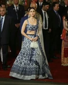 Manish Malhotra Lehenga, Indian Outfits Lehenga, Traditional Outfit, Indian Gowns Dresses, Indian Gowns, Dress Indian Style, Stylish Sarees, Indian Wedding Outfits, Indian Designer Outfits