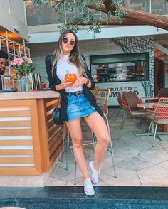 Outfits Juvenil, Rok Mini, Outfit Primavera, Outfit Mujer, Summer Weather, Jeans Rock, Casual Fall Outfits, Denim Mini, Looks Style