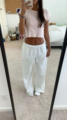 #outfit#cleangirl#mirrorpic#summerstyle Cute Summer Night Outfits Casual, Back To School Pants, White Lining Pants Outfit, Everyday Outfits For College, Brady Melville Outfits, Trendy Basic Outfits, Movie Theater Outfit Comfy, Comfy Girl Aesthetic, Back To School Outfits Summer