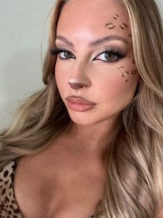 Cheetah Face Makeup Halloween, Jaguar Costume Women, Cat Makeup Costume, Leopard Costume Women Makeup, Halloween Costumes Animals Women, Leapord Costume Halloween, Leopard Couple Costume, Halloween 2024 Makeup, Long Blonde Hair Costume Halloween