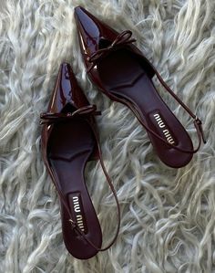 Shoes Summer 2024, Everyday Heels, Miu Miu Heels, Classy Heels, Smink Inspiration