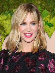 January Jones’s Shaggy Bangs Oval Face Haircuts, January Jones, Oval Face Hairstyles, Long Bob Haircuts, Natural Wavy Hair, Lob Hairstyle, Oval Face Shapes, Celebrity Hair Stylist