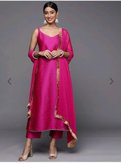 Straight Suit Neck Designs, Straight Kurti Designs Neckline, Wedding Kurta Set For Women, Bandhani Straight Kurti Designs, Sleeveless Straight Kurti Designs, Straight Long Kurti Designs Party Wear, Straight Suits With Pants Indian, Straight Fit Kurti Designs, V Neck Salwar Designs