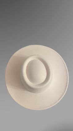 Wide Brim Boater hatPremium Vegan Felt Quality with adjustable strap inside. Fitted White Wide Brim Felt Hat, White Fitted Wide Brim Felt Hat, White Adjustable Flat Brim Felt Hat, Beige Wool Wide Brim Felt Hat, White Wool Flat Brim Hat, Wide Brimmed, Panama Hat, Adjustable Straps, Hats