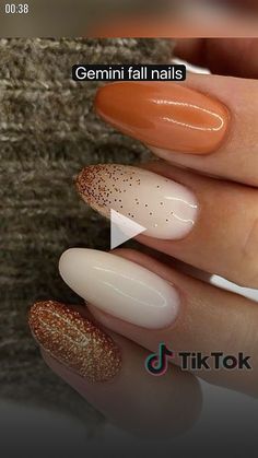 ✓✓fall nails 2021 gel polish, light elegance gel nails fall 2021, fall nails 2021 almond, nail designs 2021 trends, fall nails 2021 stilleto..! Rose Gold Nails Design, Gold Nail Designs, Rose Gold Nails, Cute Gel Nails, Thanksgiving Nails, Dipped Nails