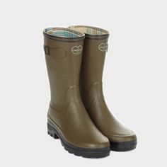 Le Chameau WOMEN'S GIVERNY JERSEY LINED BOTTILLON in Vert Chameau – Gardenheir Jersy Boots, Gardening Apparel, Le Chameau Wellies, Camo Boots, Garden Clogs, Women's Shoes Accessories, Wellington Boot, Gardening Outfit, Rubber Boot