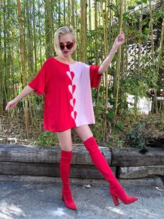 "super cute and comfy oversized heart ❤️ print tee to - small batch limited edition HAND MADE BY ME. Get it in time for Valentines Day - I will ship Monday. Really cute for any time of the year. I made this myself - this is based on a custom one of a kind bodysuit I made for @impoppy ❤️ follow her now if you don't already ! ONE SIZE 30\" long" Lee Denim Jacket, Lee Denim, Valentines Day Hearts, T Shirt Diy, Heart Print, Printed Tees, Cute Shirts, T Shirt Dress, Cool Shirts