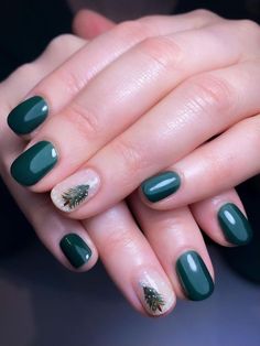 Christmas Tree Nails, Tree Nails, Christmas Nails Easy, Christmas Gel Nails, Green Nail, Her Nails, Christmas Nails Acrylic, Festival Nails