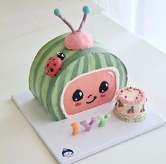 a cake made to look like a lady bug