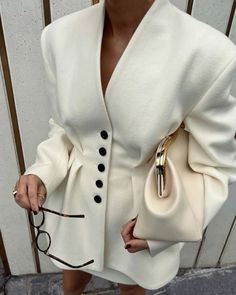 Oversized Blazers, Elegant Outfit Classy, Chique Outfits, Outfit Chic, Mode Inspo, Work Attire, Elegant Outfit, Minimal Fashion, Outfit Details