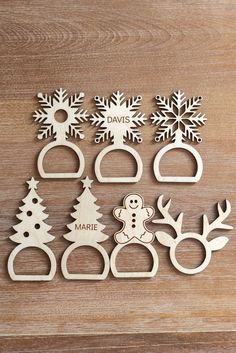 Сhristmas laser cut ideas Glowforge Christmas, Diy Laser Engraver, Laser Cut Christmas, Napkin Rings Diy, Wood Napkin Holder