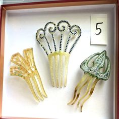 #5 3 Antique Art Deco Plastic Celluloid Fan Style Hair Combs with accents | eBay Heading Design, Radiating Lines, The Obsession, Fan Style, Hair Combs, Style Hair, Antique Art Deco, Antique Art, Hair Comb