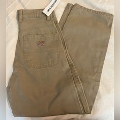 Women’s Dickie’s Carpenter Jeans. Side Pocket On Left Leg. Runs Small. Size 6r But Fits More Like A 4 Dickies Carpenter Pants Outfits Women, Dickies Carpenter Pants Outfit, Carpenter Pants Outfit, Dickies Carpenter Jeans, Dickies Carpenter Pants, Dickies Jeans, Dickie Jeans, Dickies Pants, Carpenter Pants