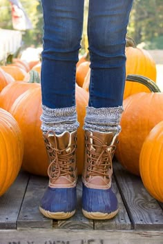 Duck. Duck. Boots! A stylish staple for your cold weather closet. duck boots $24.99 compare at $50 Duck Boats, Boating Outfit, Duck Duck, Fall Inspiration, Bean Boots, Duck Boots, Boutique Fashion, Fall Winter Style, Fall Winter Fashion