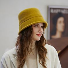 The Emes Shop hat is detailed with a sleek minimalist design. Features a solid color. wool material. and cloche hat design.MATERIAL:100% Brushed Wool BlendCIRCUMFERENCE MEASUREMENTS: 56-58cm 22-23in Classic Solid Cloche Hat For Fall, Winter Wool Cloche Felt Hat, Winter Wool Cloche Hat, Classic Fall Cloche Hat, Classic Solid Color Cloche Hat For Fall, Classic Cloche Felt Hat For Winter, Classic Winter Cloche Felt Hat, Wool Felt Hat For Winter, Solid Wool Fedora Hat