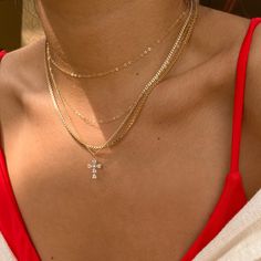 Elevate your jewelry collection with our 2mm Gold Filled Box Chain Necklace, a timeless piece designed for effortless layering and stacking. This delicate yet durable chain features sleek, square links that catch the light beautifully. • Single Chain Necklace• Gold Filled• Length: 18" + 1" extender ( to make adjustable)• Chain Width: 2mm Gold Layers Necklace, Cross Necklace Stack, Female Gold Chain, Everyday Necklace Simple, Chain Stack, Fine Gold Necklace, Body Sweat, Necklace Stack, Box Necklace