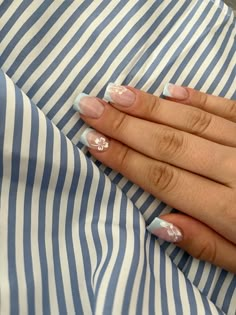 Nails Short Vacation, Nails For Vietnam, Acrylic Nails For Hawaii, Short Nails With Hibiscus Flower, Cute Nails For Hawaii Vacation, Blue French Tip Hibiscus Nails, Nail Inspo Holiday Summer, Blue Nails With Hibiscus Flower, Holiday Abroad Nails