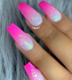 Pink And White Ombre Nails, White Ombre Nails, Pink And White Ombre, Ombre Acrylic, Barbie Nails, Unghie Sfumate, Trending Nails, Pink Gel Nails, Pink Ombre Nails