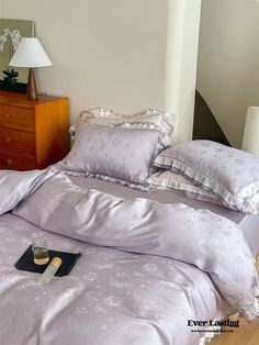 Transform your bedroom into a serene oasis with Ever Lasting's Pastel Tencel Ruffle Bedding Set.... Classic Duvet Covers, Stylish Bedding, Blue Bedding Sets, Reversible Bedding, Ruffle Bedding, Bedroom Retreat, Stylish Beds, Soft Bedding, Dorm Bedding