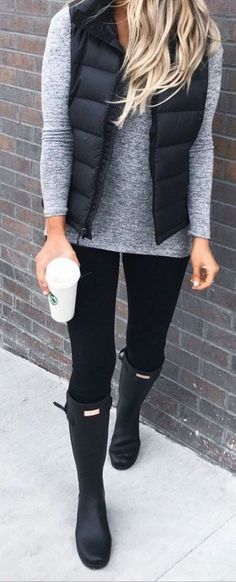 Simple Wardrobe, Paris Mode, Vest Fashion, 가을 패션, Fall Fashion Outfits, Looks Style, Mode Inspiration