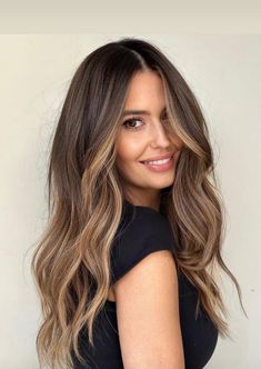 Sunkissed Hair Brunette, Mekap Mata, Honey Brown Hair, Brown Hair Looks, Brown Hair Inspo, Brunette Hair With Highlights, Smink Inspiration, Brunette Balayage Hair