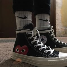 Outfits With Converse, Hype Shoes, Shoe Inspo, Aesthetic Shoes, Swag Shoes, Sneakers Men Fashion, Dream Shoes, Shoe Game, Converse High Top Sneaker