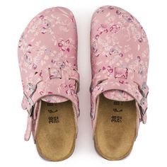 Kay Birko-Flor Birkenstock Clogs, Black Birkenstock, Rose Shoes, Birkenstock Women, Sneaker Sale, Calf Muscles, Birkenstock Boston Clog, Birkenstock Shoes, Clogs Shoes