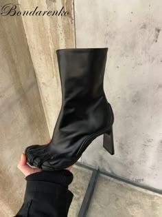 Women New Split-toe Pull-on Booties Five Finger Sock Boots Toe Heeled Black Pink White Strange Style Balenciaga Boots, Metallic Accessories, Runway Shoes, Shoe Shopping, Sock Boots, Black Heel Boots, Shoe Inspo, Footwear Design Women, Sneaker Shoes