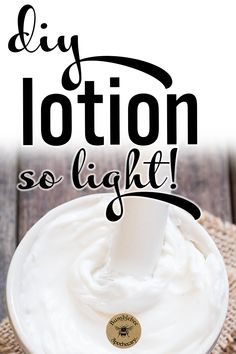 Non Greasy Lotion, Body Lotion Recipes, Winter Lotion, Make Lotion, Diy Body Lotion, Dry Skin Lotion, Homemade Body Lotion, Body Milk Lotion