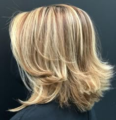 Medium Length Layered Haircuts, Glowing Hair, Hair Adviser, Short Shag Hairstyles, Medium Bob, Medium Length Hair With Layers