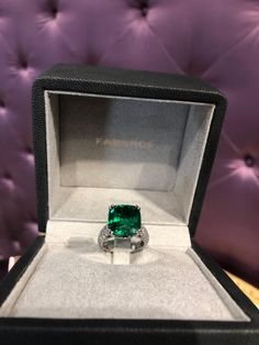 Most Expensive Ring, Emerald Ring Design, Expensive Engagement Rings, Green Diamond Rings, Alexandrite Jewelry, Expensive Rings, Luxury Engagement Rings, Emerald Wedding Rings, Emerald Cut Diamond Ring