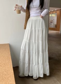 Lasaky - Fashionable High-Waisted Maxi Skirt with Wide Flared Hem White Maxi Skirt Outfit, White Skirt Outfits, Long Umbrella, Flare Maxi Skirt, White Long Skirt, Fluffy Skirt, Long Skirt Outfits, Umbrella Skirt, White Maxi Skirts