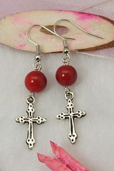 Bead Earring, Handmade Jewelry Tutorials, Jewelry Design Earrings, Handmade Jewelry Designs, Handmade Jewelry Diy, Red Earrings, Christian Jewelry