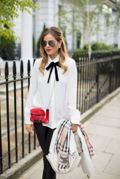 16 outfits con lazos en el cuello que cambiarán todo tu look How To Look Confident, London Outfit Ideas, Day In London, Walking Down The Street, London Outfit, London Street Style, Wear Saree, Jodhpur