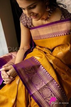 Haldi Look For Bride In Saree Marathi, Yellow Pattu Saree Wedding, Designer Blouses For Sarees, Haldi Rasam, Blouses For Sarees, Mustered Yellow, Yellow Silk Saree, Saree Color Combinations, South Indian Wedding Saree